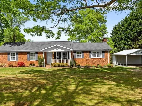 5531 Osceola Ossipee Rd, Browns Summit, NC 27214