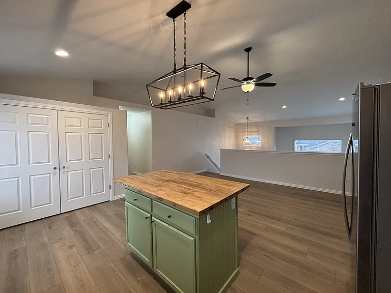 4102 E Smith Ranch Rd — Photo 6