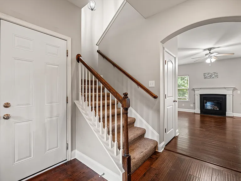 1102 Achiever Cir — Photo 11