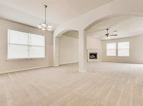 4th image of 134 Angelina Dr
