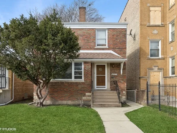 7320 S Rockwell St, Chicago, IL 60629
