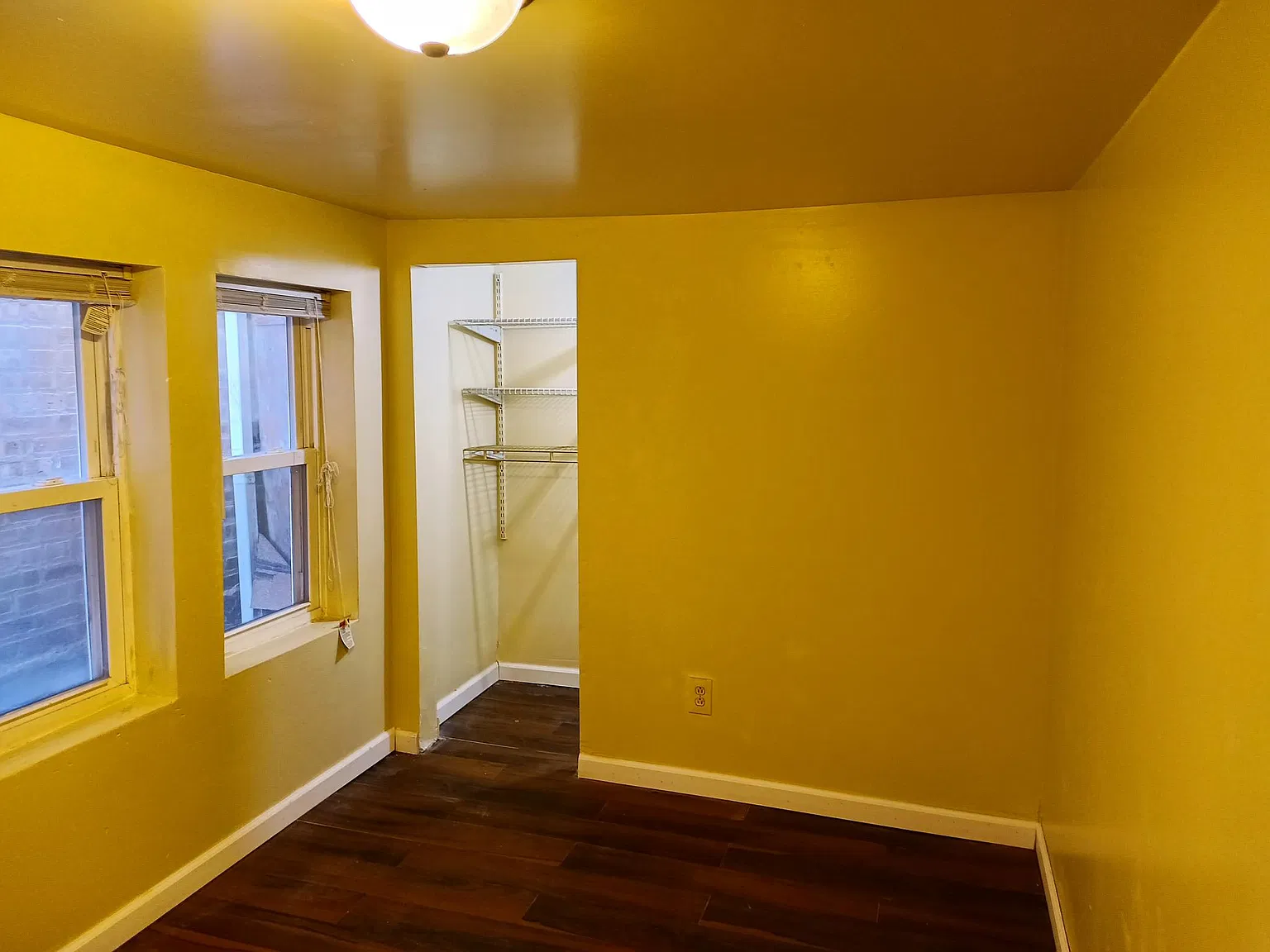 2 bed, 700 sqft, $1,250 — Photo 4
