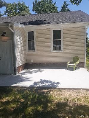 4th image of 409 S Jefferson Ave