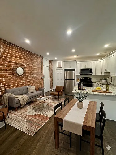 131 Sumac St Photo 1