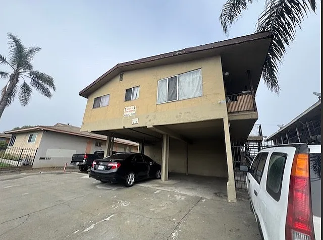 2 bed, 750 sqft, $2,149 — Photo 1