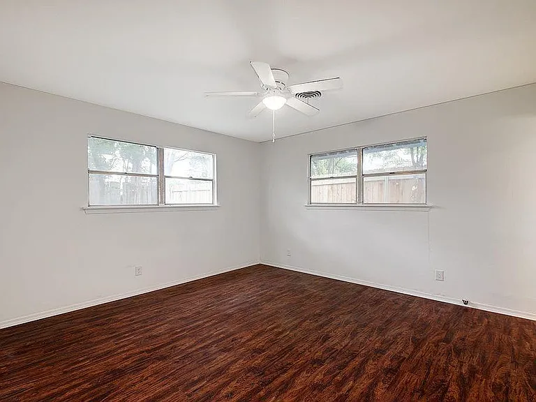 6108 Cherrylawn Cir — Photo 13