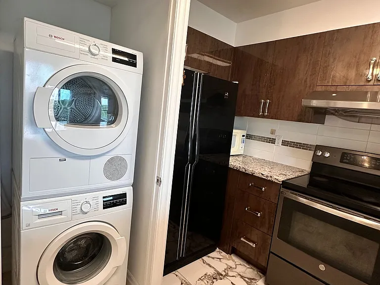188 Doris Ave #611 — Photo 5