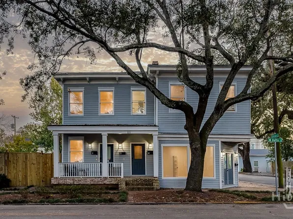 221 W Duffy Street, Savannah, GA 31401