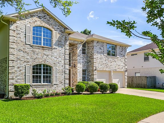 2nd image of 1404 White Elm Cv