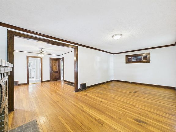 5th image of 6612 Park Ave