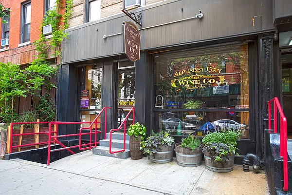 Rented by REAL New York | media 28