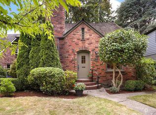 3891 44th Ave NE, Seattle, WA 98105