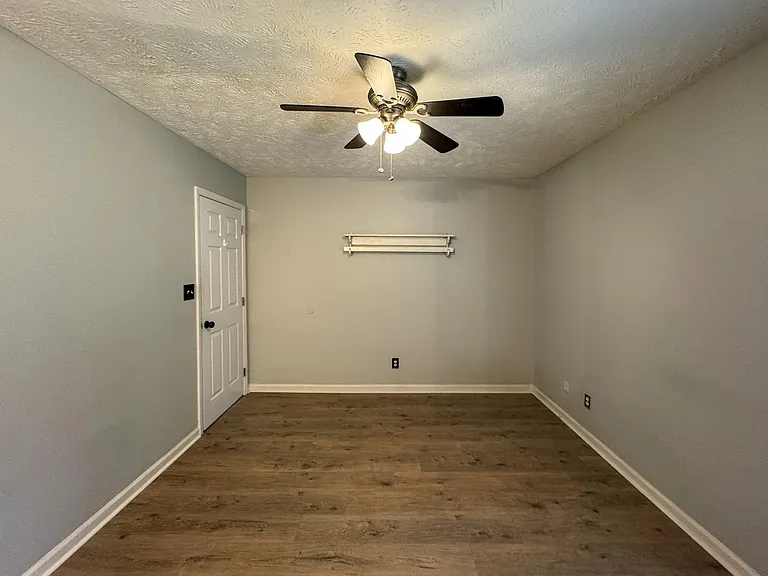 572 Woodwind Dr — Photo 18