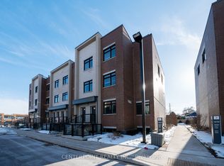 1062 Douglas McCurdy Cmn #125, Mississauga, ON L5G0C6