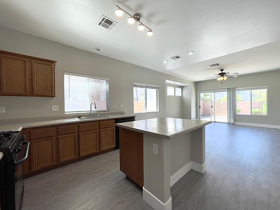 5th image of 6413 Sierra Sands St