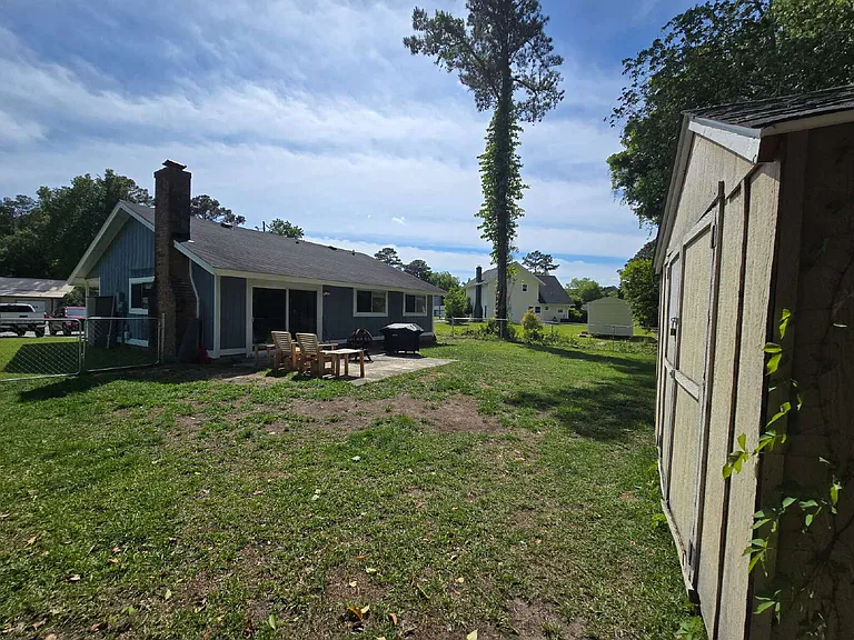 504 Dennis Rd — Photo 19