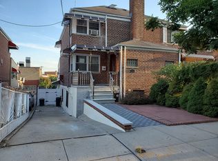 1572 Rhinelander Ave, Bronx, NY 10461