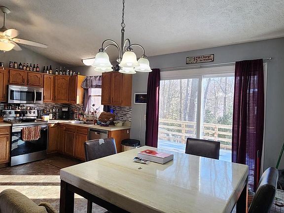 5th image of 12846 Laurel Way