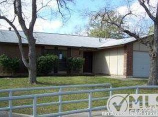 2834 Oak Ml, San Antonio, TX 78251