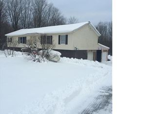 499 Canning Factory Rd, Pulaski, NY 13142