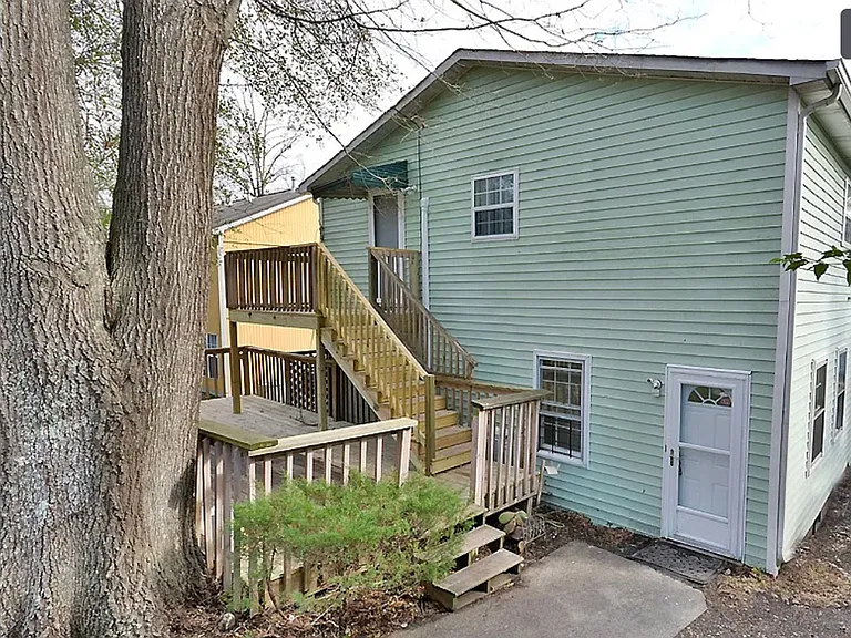 2206 Fitzgerald Ave — Photo 3