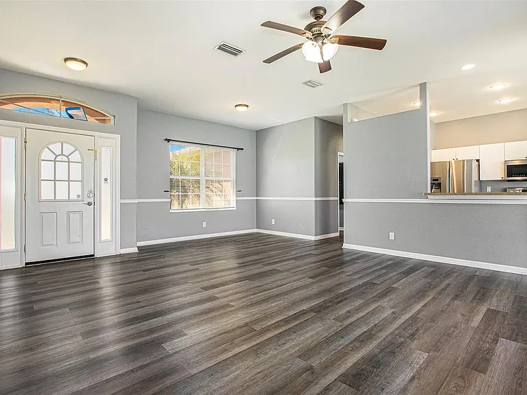 1858 Norvell Ave — Photo 7
