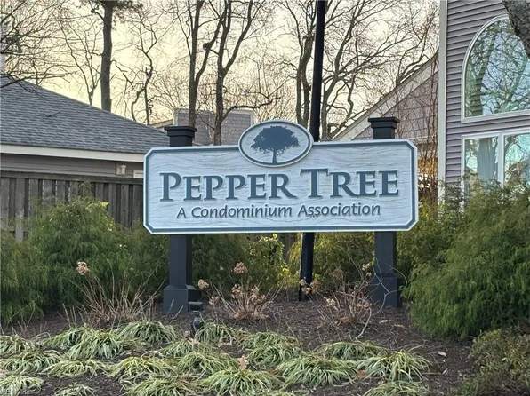 1005 Autumn Woods Ln APT 110, Virginia Beach, VA 23454