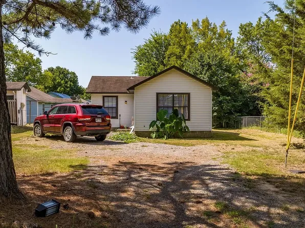 1319A Collier Dr, Conway, AR 72032