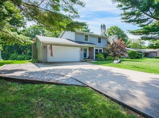 60844 Lilac Rd, South Bend, IN 46614