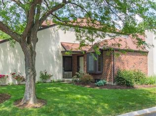 144 Saint Julien St, Worthington, OH 43085
