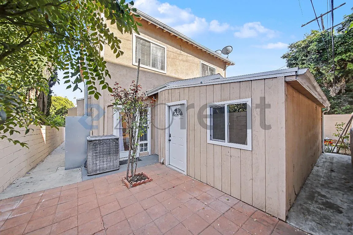 6 bed, 2845 sqft, $5,800 — Photo 4