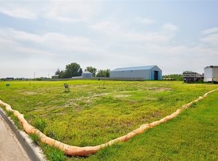 70 NW Alderleaf Dr, Waukee, IA 50263