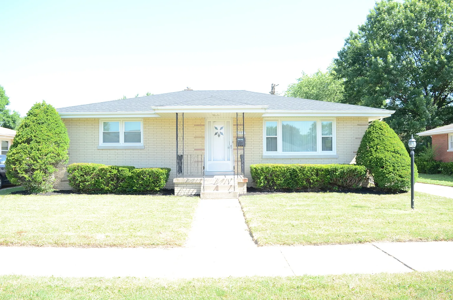 2332 184th Pl photo 1