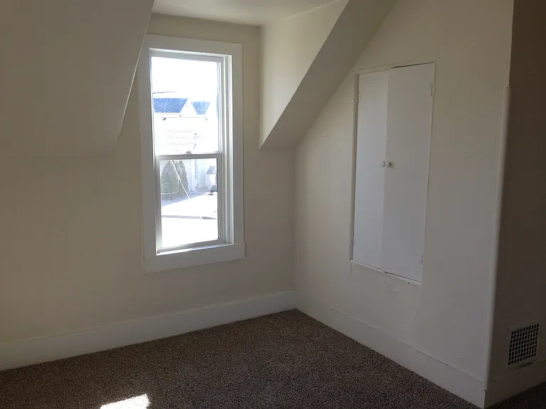 1209 W Boise Ave — Photo 4