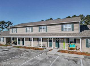 601 Peletier Loop Rd #E28, Swansboro, NC 28584