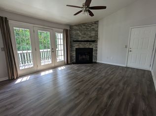 806 Pelham Square Way #1, Greer, SC 29650