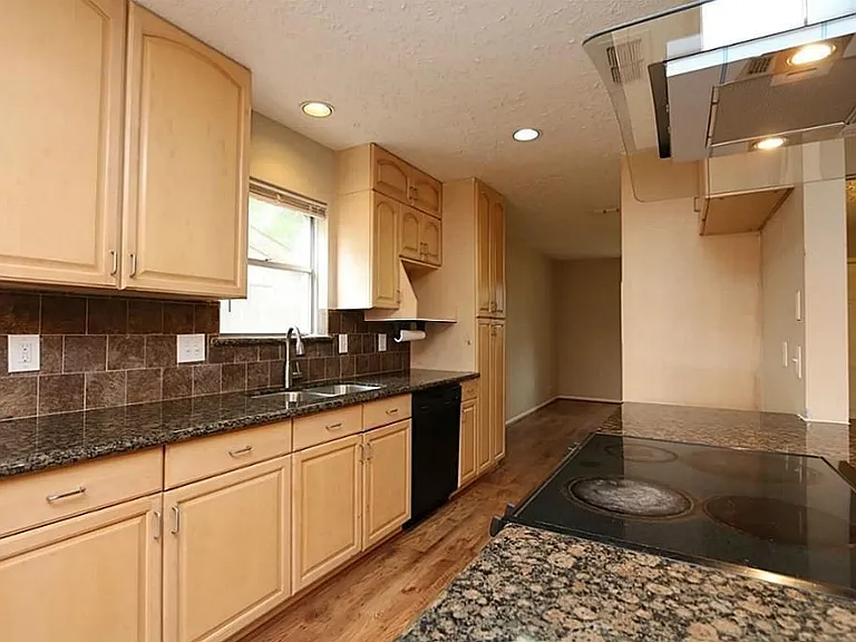 12623 Westella Dr — Photo 7