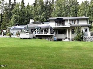 302 Rambling Rd, Fairbanks, AK 99712