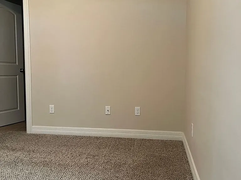 419 Jordan Dr — Photo 11