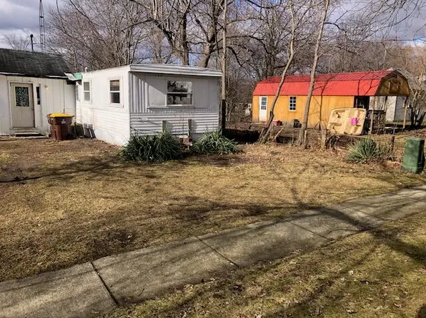 308 S Broadway St, Union City, MI 49094