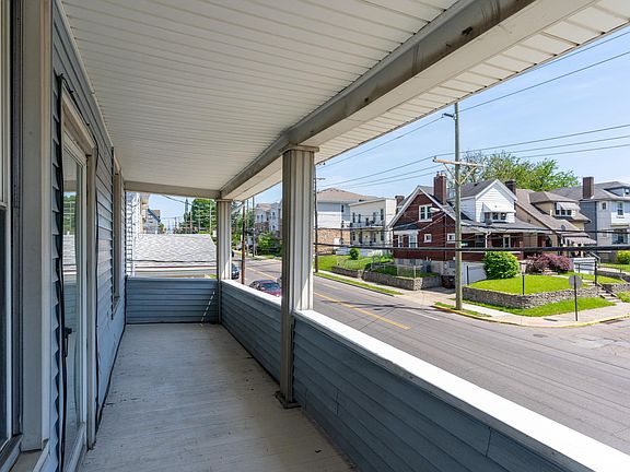 4th image of 322 E Ross Ave #2