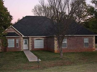 61 Diamondhead Dr, Burneyville, OK 73430