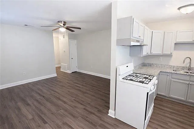 2 bed, 1.0 bath, 813 sqft, $1,400 — Photo 2
