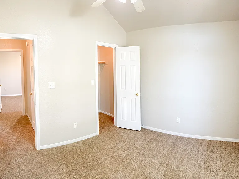 4506 Mildred Ave — Photo 16