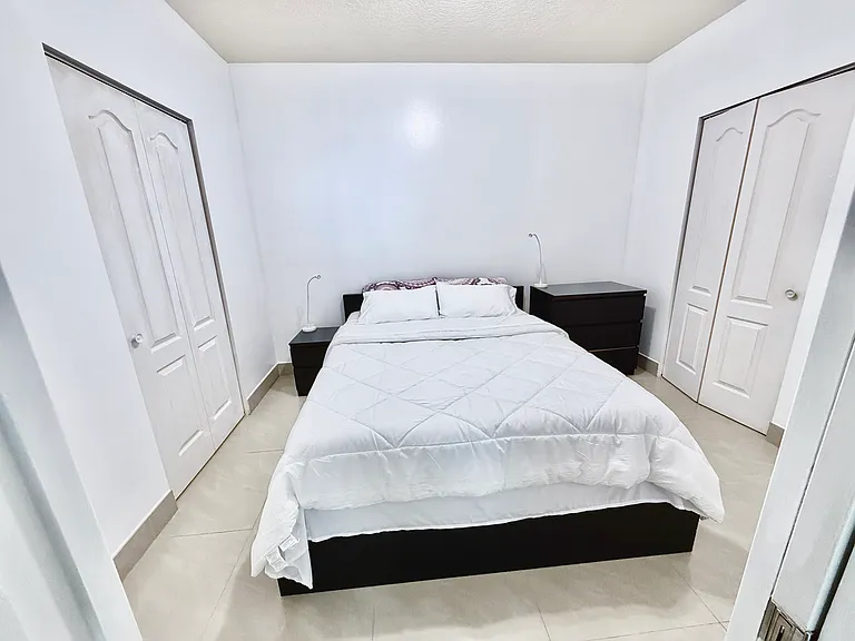 2000 N Bayshore Dr #201 — Photo 8