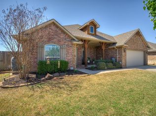 2904 NW 183rd Cir, Edmond, OK 73012