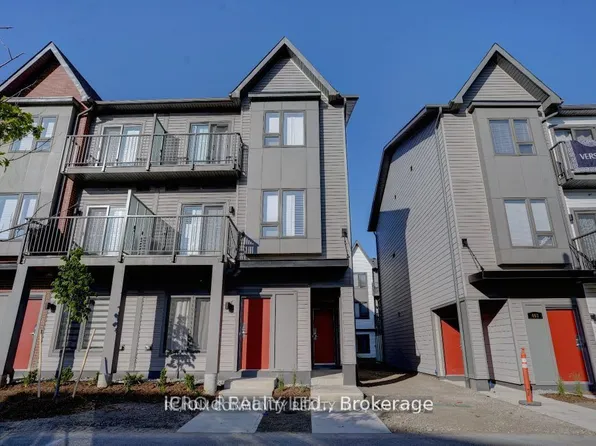 2635 William Jackson Dr #114, Pickering, ON L1X 0C3