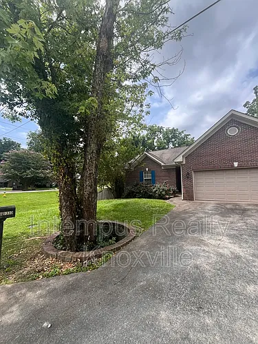 1333 Willmann Ln Photo 1