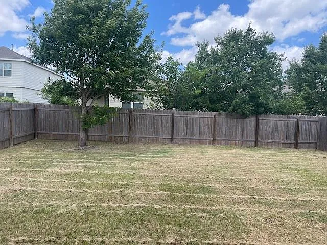10201 Gertrudis Loop — Photo 23