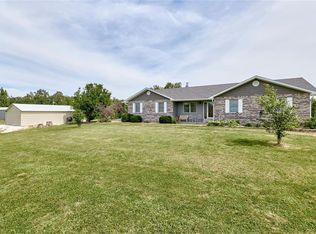72 Cooper Ln, Troy, MO 63379